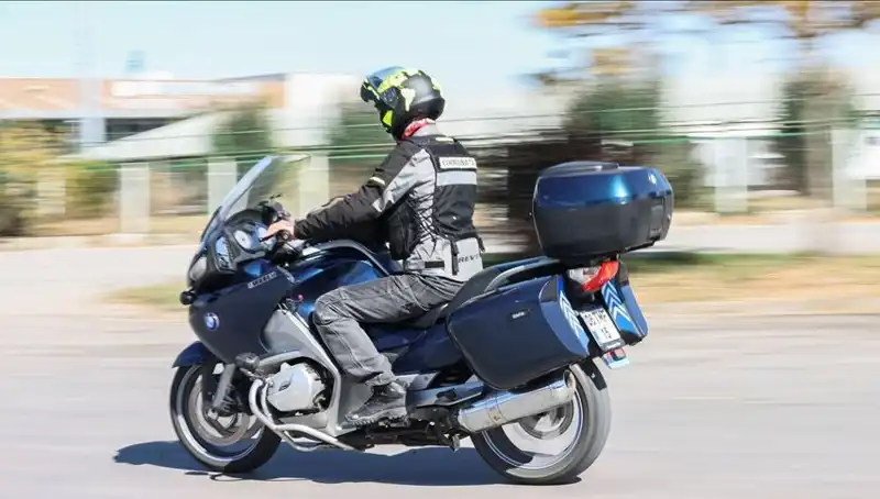 Motosiklet Sürücüsüne Kesilen Fazla Yolcu Cezası İptal Edildi: Hukuki Sürecin Boyutları