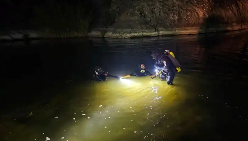 Kızını Kurtarmaya Çalışırken Boğulan Babayı Acı Son Bekliyordu
