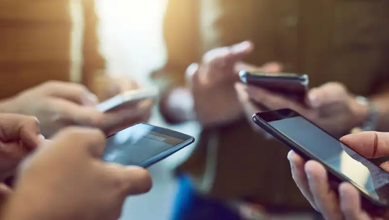 Uygun Fiyatlı Oppo A5 Pro 4G: Dayanıklılık ve Performansın Buluştuğu Model