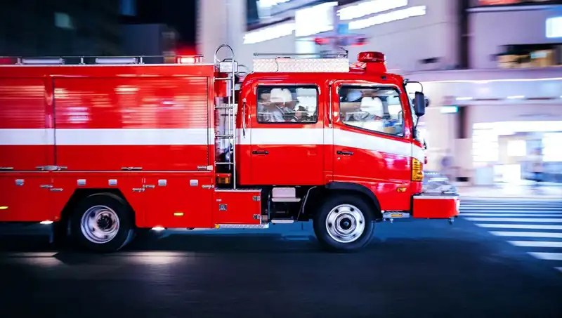 Tokyo'da Korkutan Bina Yangını: İki Yaralı Var