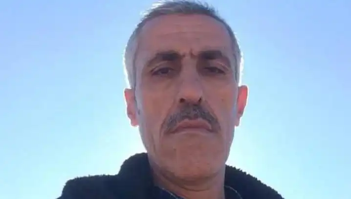 Gençlere "Çime basmayın" diye ikaz eden adam, bıçaklı saldırıya uğradı!