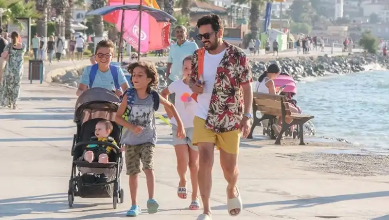 "Ne Olacak Halim" Filmi: Oyuncuları ve Konusuyla Destan Yazıyor