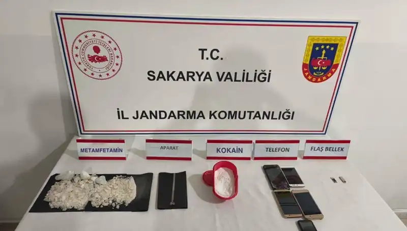 Sakarya'da Yüzlerce Bin Litre Kaçak Akaryakıt Operasyonu Gerçekleştirildi