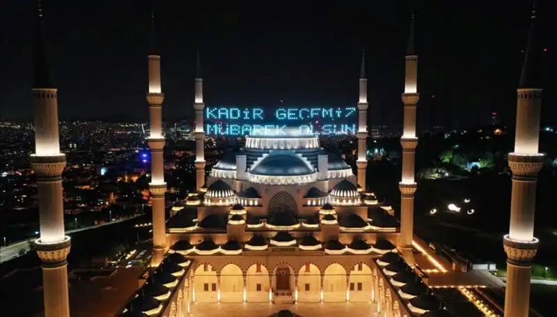 Kadir Gecesi 2025: Ramazan'ın Müslümanlar İçin Anlamı ve Tarihi