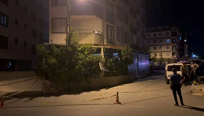 İstanbul’da Kafeye Silahlı Saldırı: Korku Dolu Anlar